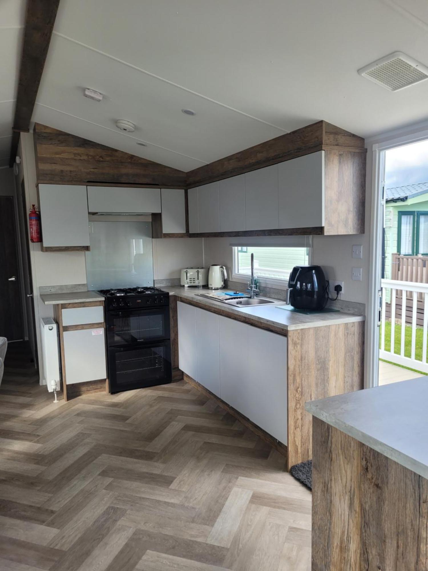 Q8 Ocean Edge Caravan Park เฮย์แชม ภายนอก รูปภาพ